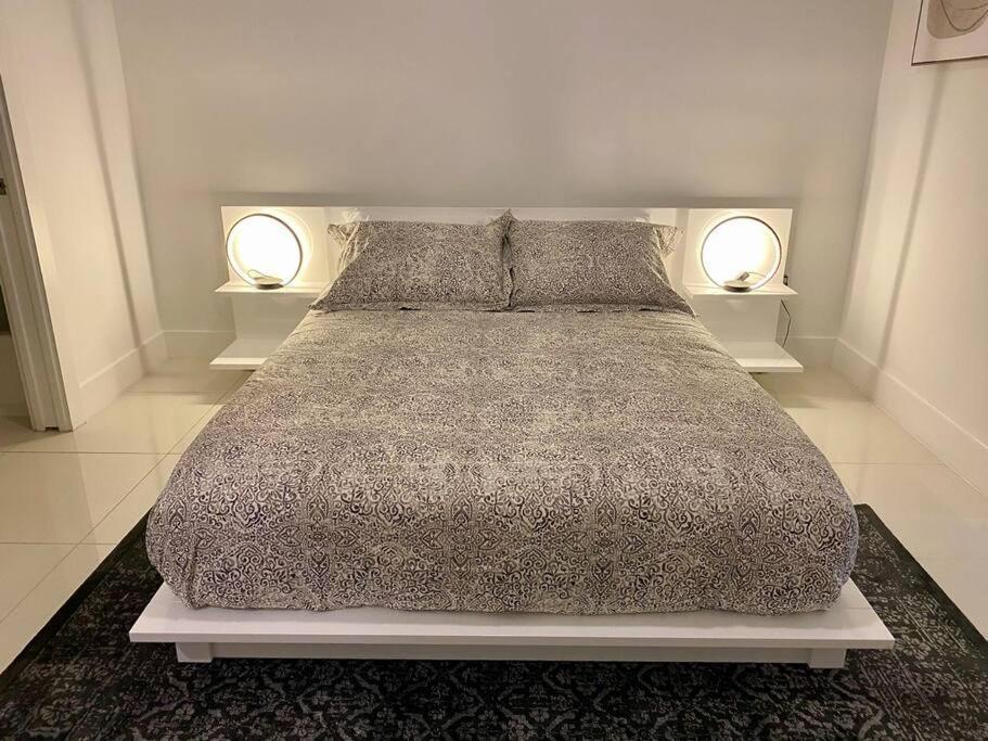 Across The Ocean Few Steps To Beach Contemporary Three Bedroom Townhouse Pompano Beach Exteriör bild