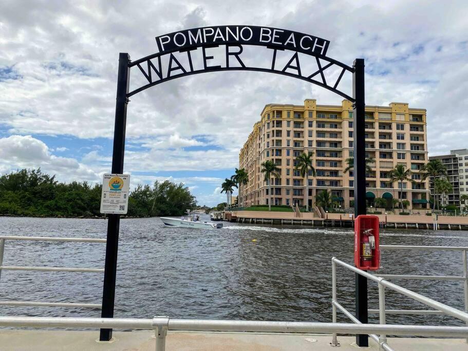 Across The Ocean Few Steps To Beach Contemporary Three Bedroom Townhouse Pompano Beach Exteriör bild