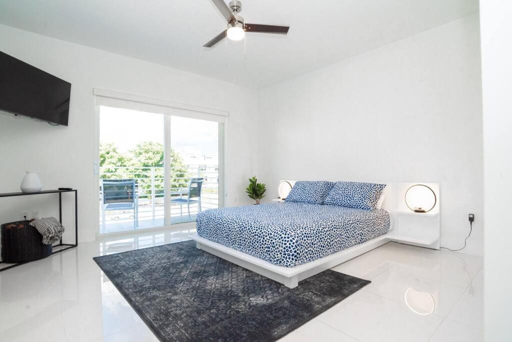Across The Ocean Few Steps To Beach Contemporary Three Bedroom Townhouse Pompano Beach Exteriör bild