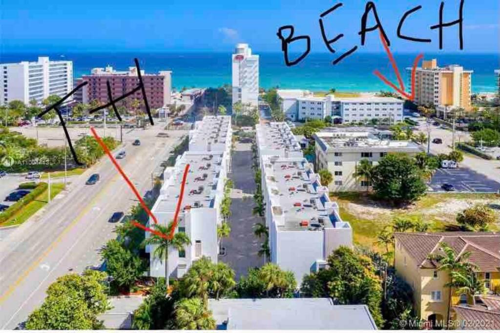 Across The Ocean Few Steps To Beach Contemporary Three Bedroom Townhouse Pompano Beach Exteriör bild