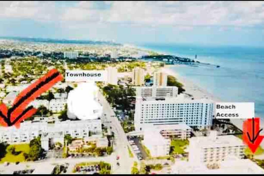 Across The Ocean Few Steps To Beach Contemporary Three Bedroom Townhouse Pompano Beach Exteriör bild
